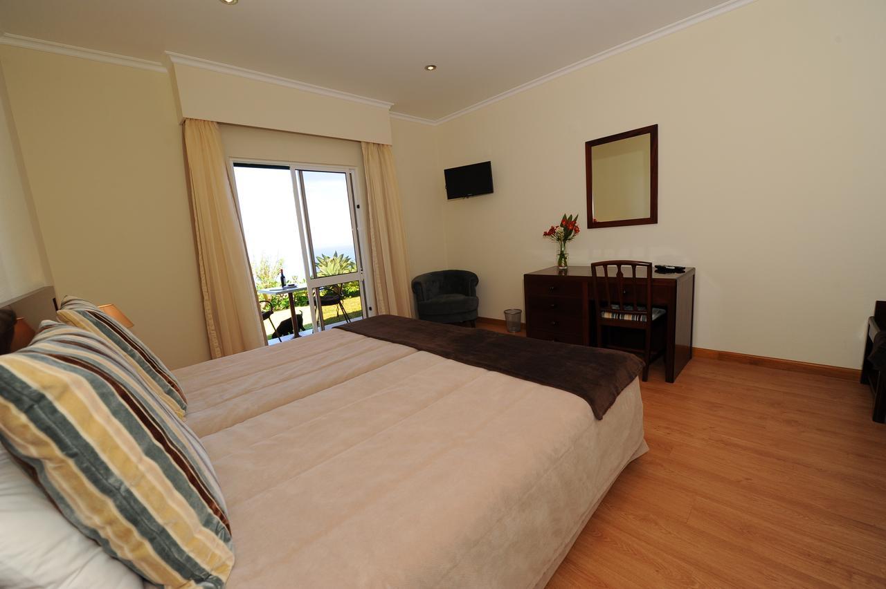 Bed and Breakfast Residencial FAROL Ponta do Pargo Exterior foto
